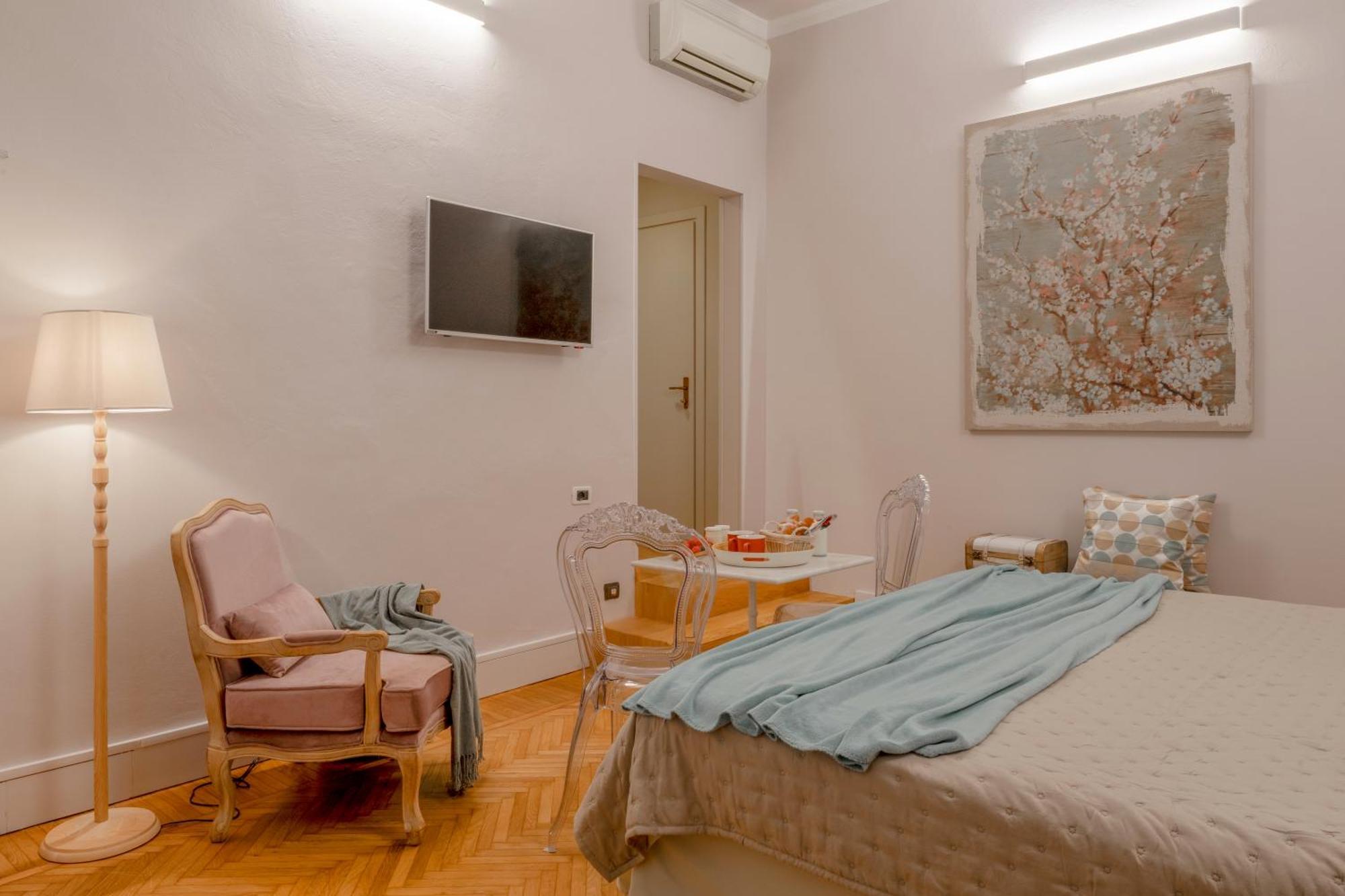 Accanto Al Centro B&B Prato  Exterior foto